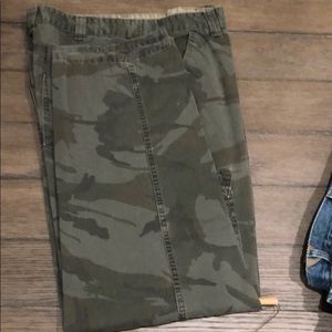 Wrangler camo cargo jeans